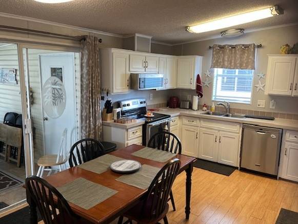 2704 Lindrick Ct. a Winter Haven, FL Mobile or Manufactured Home for Sale